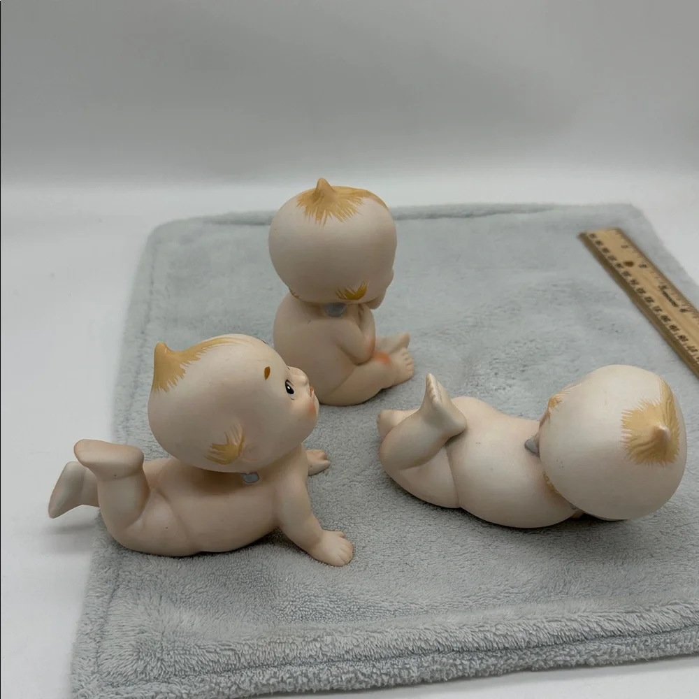 Vintage Lefton Kewpie Baby Dolls Bisque/Porcelain Figurines Set of 3 Japan 1960 - Picture 4 of 9